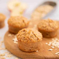 Healthy apple muffins