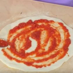 How to make pizza base at home without yeast