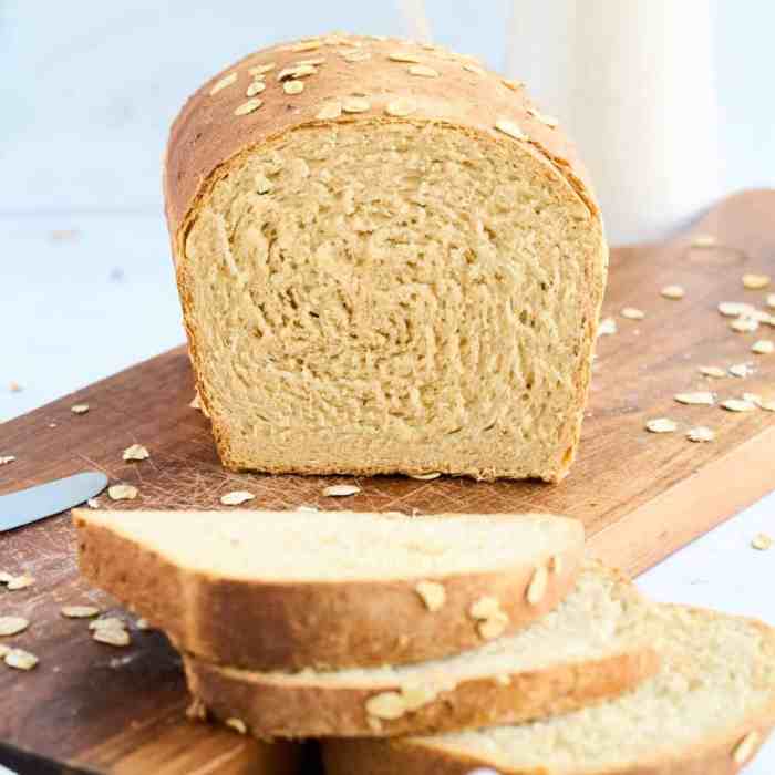 Oatmeal sandwich bread