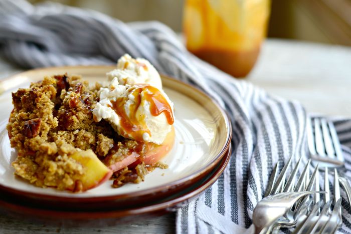 Apple crisp with xylitol