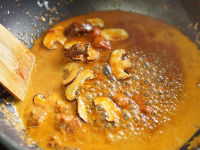 Curry mushroom vegan nutrition recipe ingredients