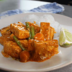 Tofu massaman curry