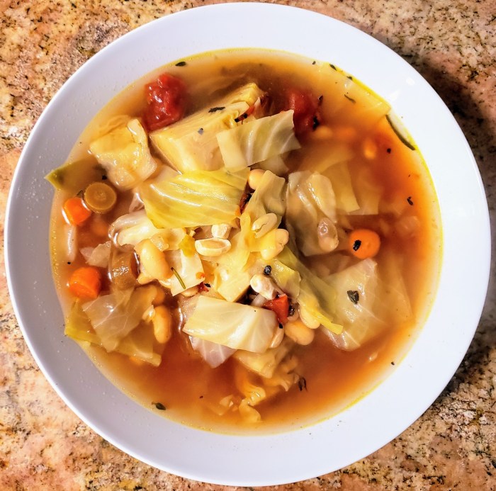 Cabbage bean soup ham