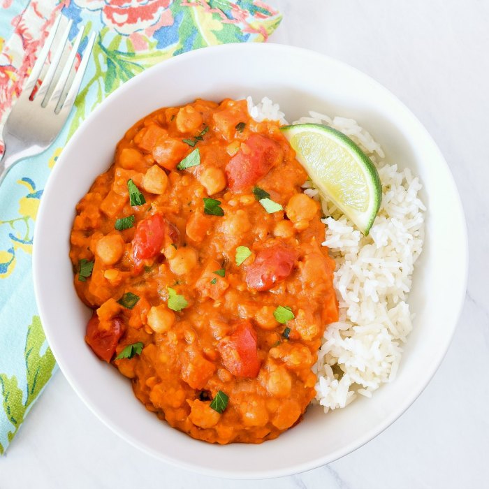 Curry chickpea lentil yellow lentils chickpeas curried contentednesscooking so addicting satisfying flavor worthy drool creamy infused warming mouthwatering bowl dream