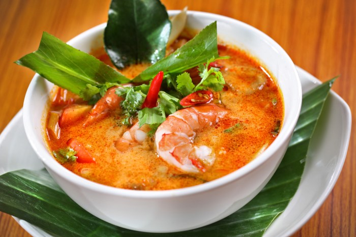 Tom yum soup