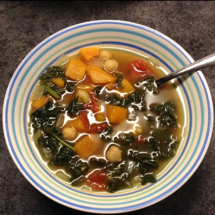 Potato kale soup vegan