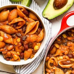 Instant pot vegan chili mac