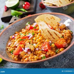 Chickpeas nachos carne