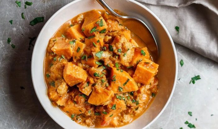 Vegan curry sweet potato