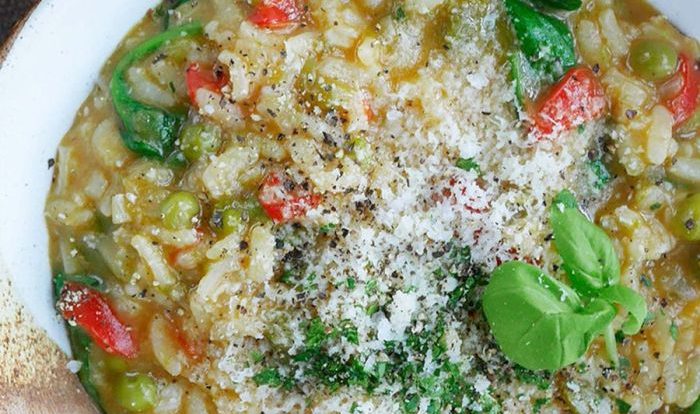 Slow cooker vegetable risotto